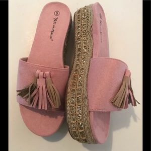 NATURE BREEZE CAPRICE PLATFORM SANDALS PINK